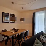 Ruben - Sunflower Apartamento *
